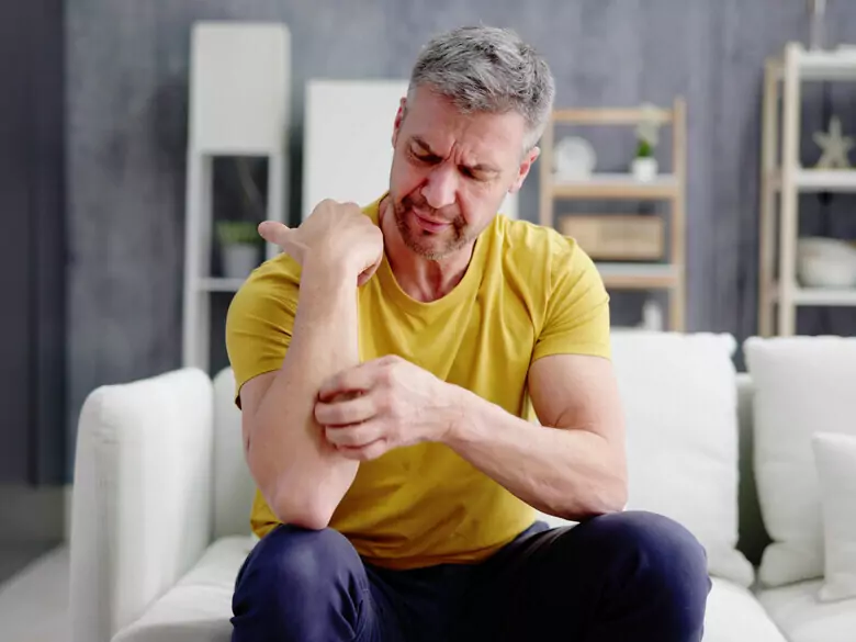 Skóra stanowi odzwierciedlenie ogólnego stanu naszego zdrowia. O jakich chorobach mogą świadczyć zmiany skórne?