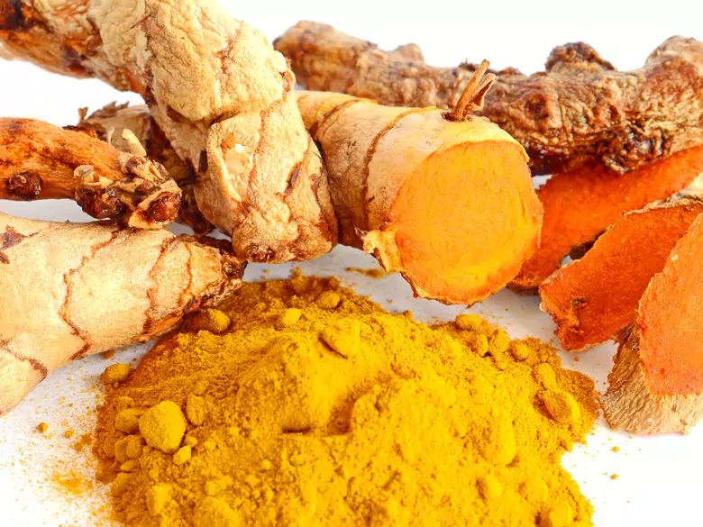 Kurkuma jako naturalny środek wspierający zdrowie skóry