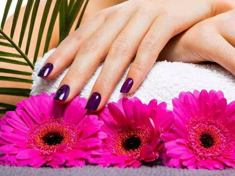 Czy zmiany na paznokciach informują o chorobach?