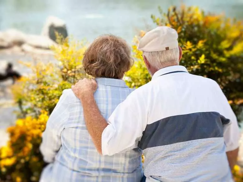 Jak zmieniają się skóra oraz włosy osób starszych?